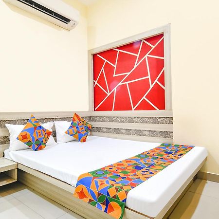 Fabexpress Blue Star Hotel Ujjain Eksteriør billede