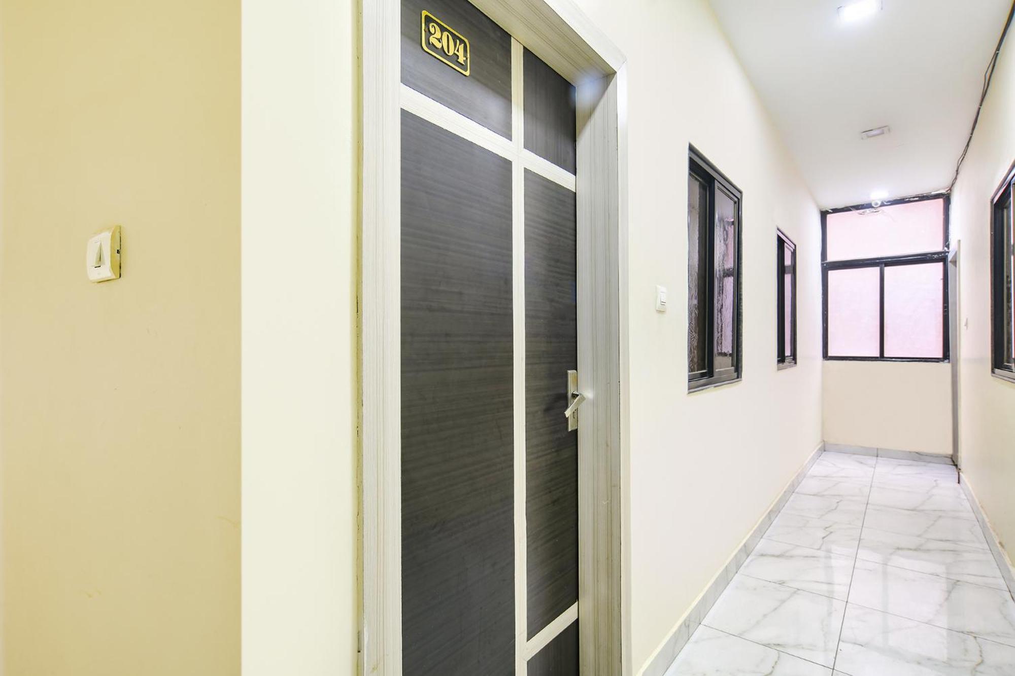 Fabexpress Blue Star Hotel Ujjain Eksteriør billede